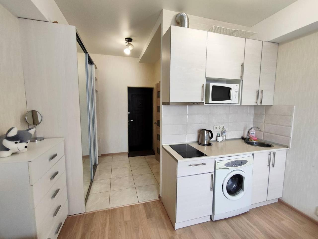 New Apartments In The City Center, Smart Tv Charkiv Exteriör bild